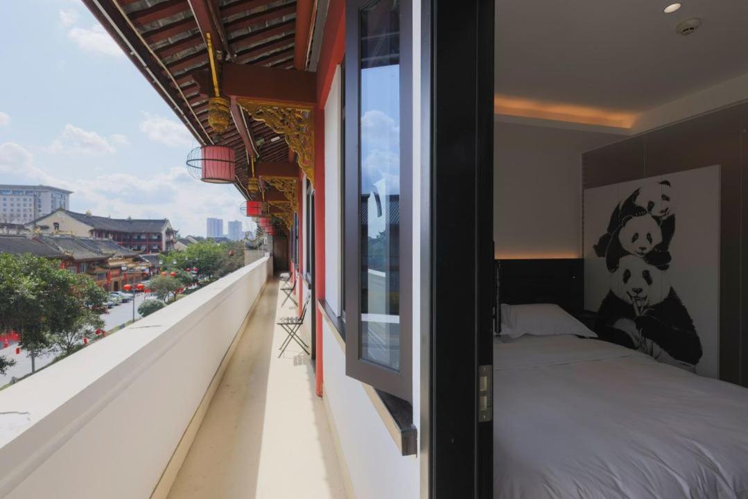 Qintai Tibetan Culture Boutique Hotel Chengdu Esterno foto