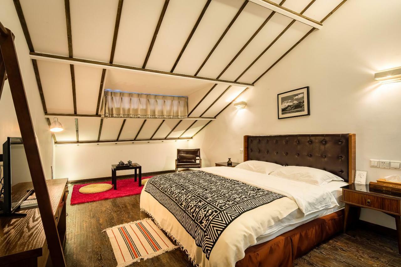 Qintai Tibetan Culture Boutique Hotel Chengdu Esterno foto