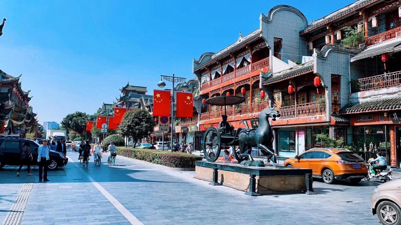 Qintai Tibetan Culture Boutique Hotel Chengdu Esterno foto